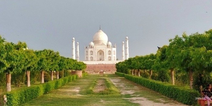 Private Taj Mahal and Agra Fort Day Trip From Delhi By Car