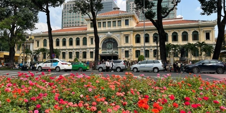 The best walking guided tour of Ho Chi Minh City