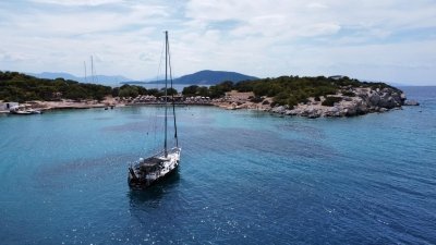 Athens Riviera: Private daily sailing cruise with lunch