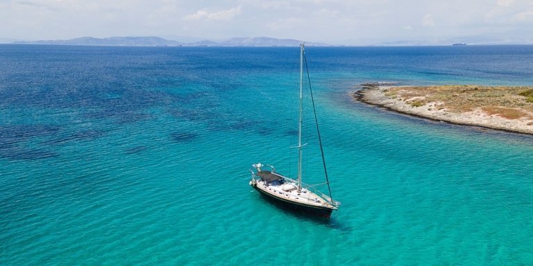 Athens Riviera: Private daily sailing cruise with lunch