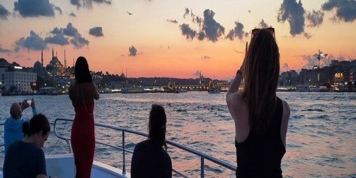 Historical Istanbul Old City Tour With Sunset Bosphorus Cruise