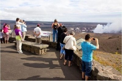 From Kona, Big island - Enchanting Volcanoes & Waterfall Tour