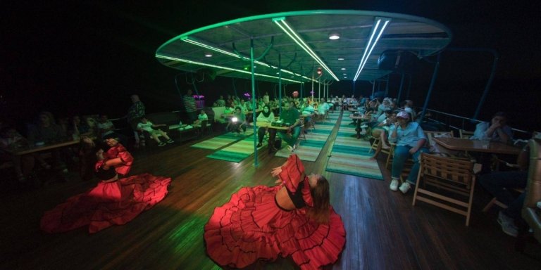 SHARM EL SHEIKH BY NIGHT DINNER ON YACHT WITH BELLY DANCER SHOW