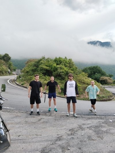Hỏi Văn Pass (Huế - Da Nang - Hội An)