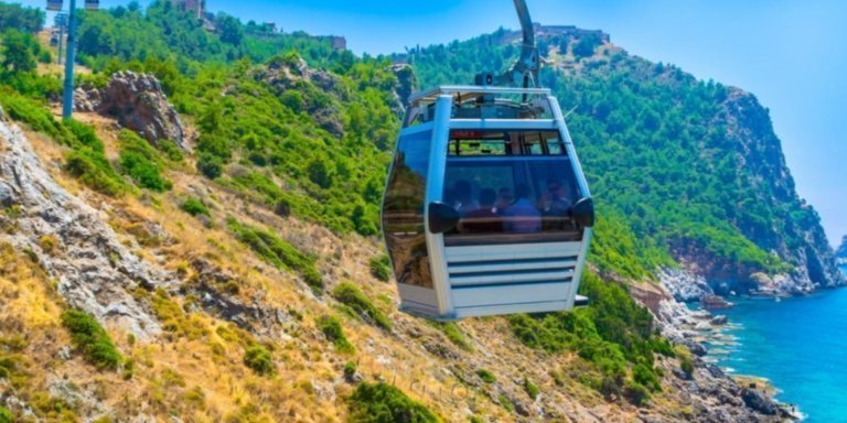 Alanya City and Discovery Tour with Boat Trip and Dinner at Dimçay