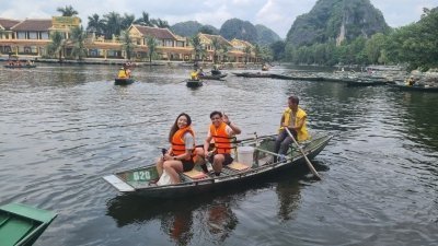 Hoa Lu- Tam Coc- Cycling day trip