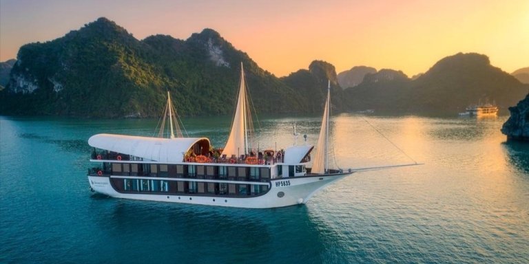 Halong 2days 1 night with Sena Cruise 4 star